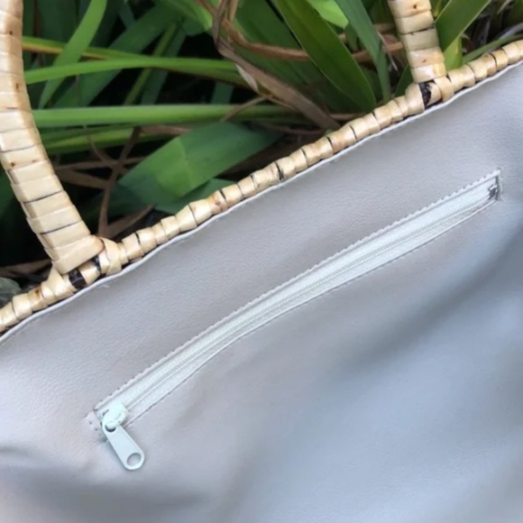 Vintage Vanessa Woven Straw Bag - Picture 14 of 15